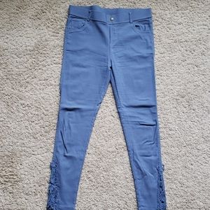 Amaryllis jegging. Size Large.
